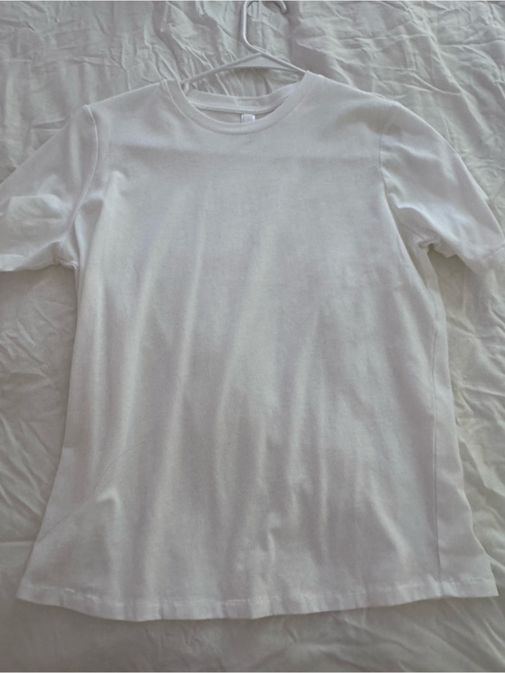 skims basic white tee